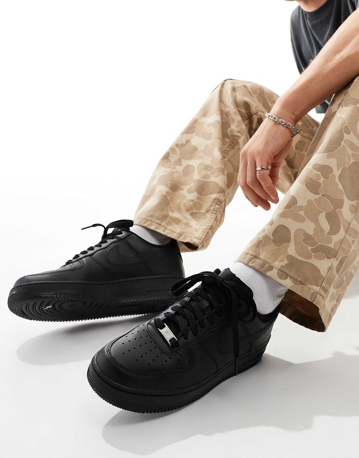 Air Force 1 'Triple Black'