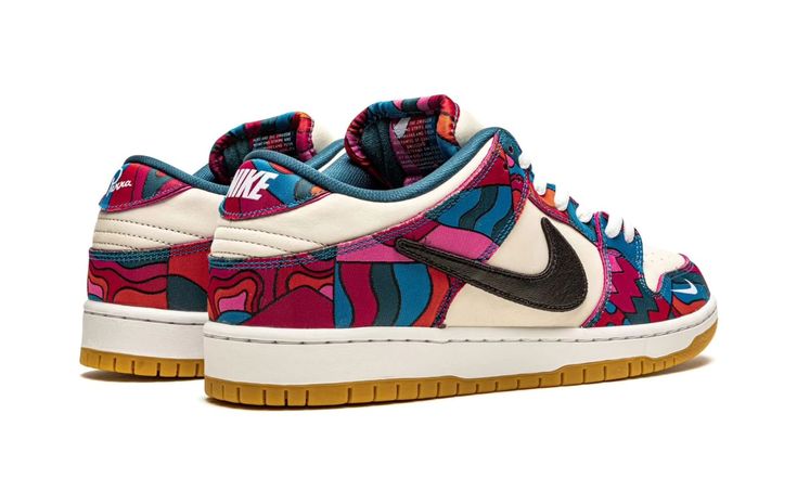 SB Dunk Low Pro 'Parra'